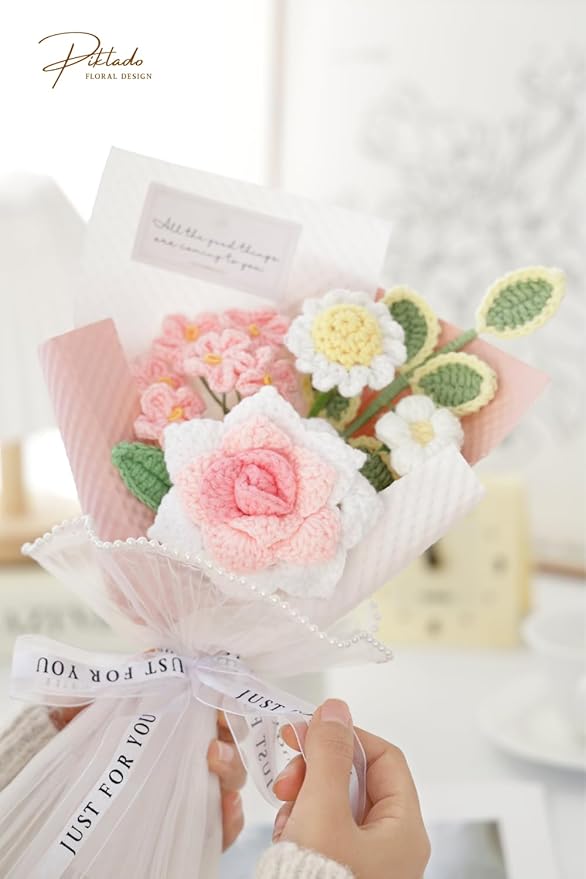 Handmade Crochet Rose Daisy as a Gift for Lover, Family,Friends. Crochet Bouquet, Crocheted Yarn Flowers, Artificial Flower Finished Bouquet