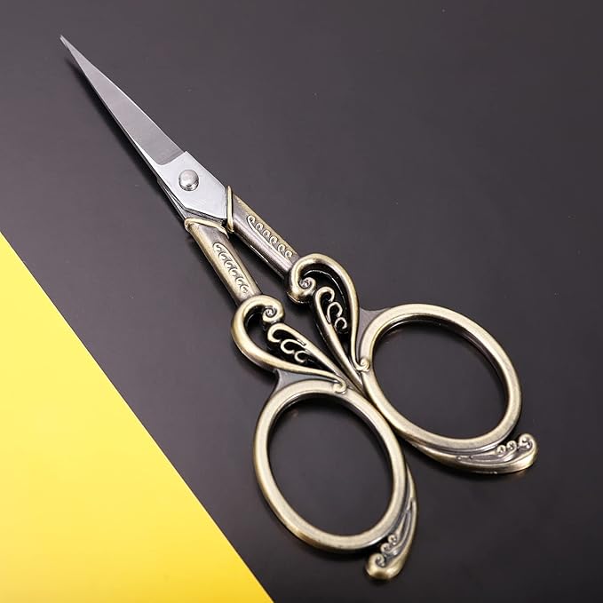 Embroidery Scissors, Small Sharp Precision Sewing Scissor with Cover for Craft, Arts, Needlework, Cross Stitch, Thread Yarn Fabric Detail Cutting DIY Tools 4.5 inches