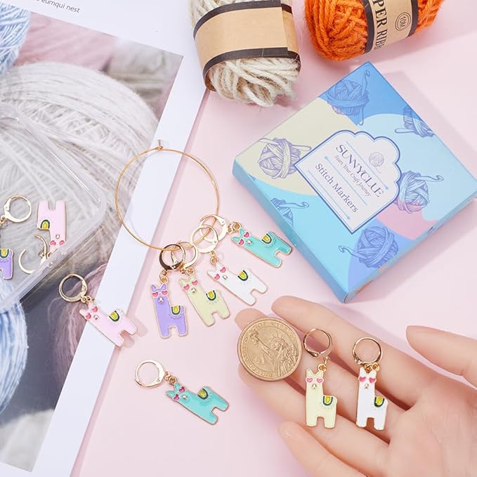 SUNNYCLUE 1 Box 20pcs Crochet Knitting Markers Stitch Charms Alpaca Cute Animals Locking Stitch Charm Crochet Knitting Markers for Weaving Sewing Needleworks DIY Crafts