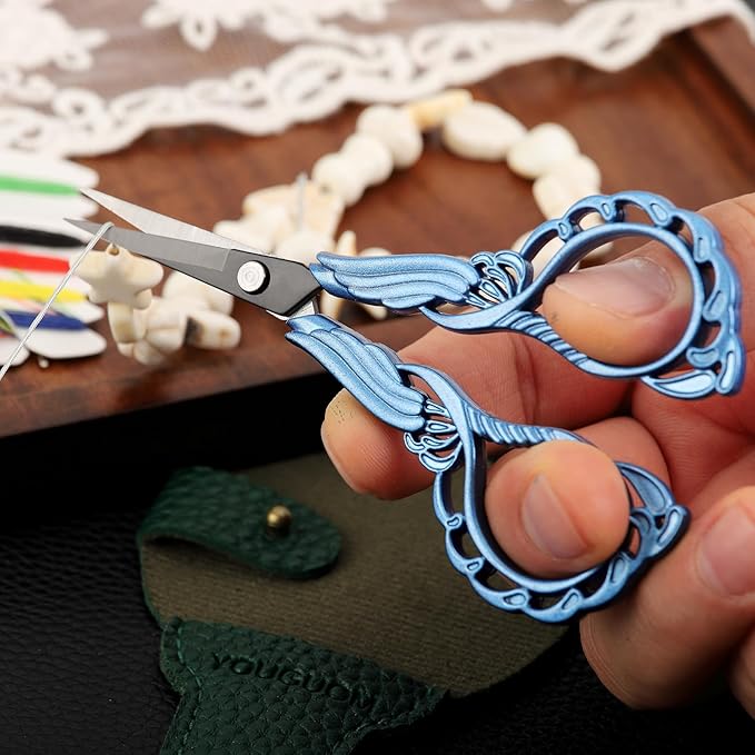 Precision Detail Scissors, Mini Sewing Embroidery Scissor with Cover for Crafts Artwork Needlepoint Cross Stitch Paper Cutting Thread Snips Blue