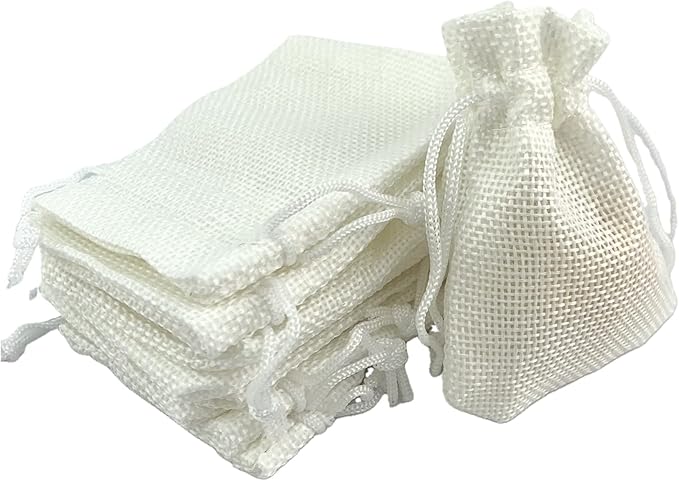 Palmhomee Pack of 25 Burlap Gift Bags with Drawstring Linen Jewelry Pouches Wedding Hessian Jute Bags for Birthday Jewelry and Treat Pouches Party Wedding Favors Gift Art and DIY Craft (2.8x3.6 Inch, White)