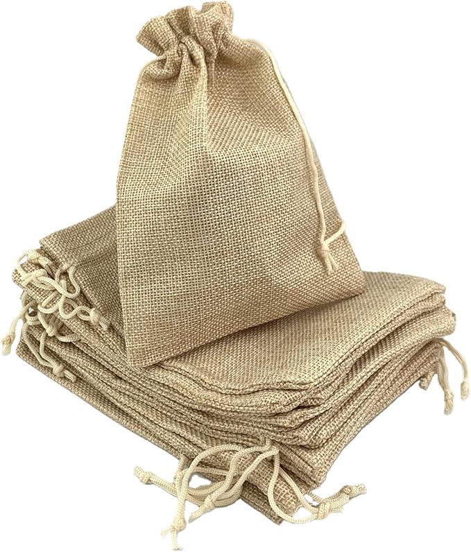 Palmhomee Pack of 25 Burlap Gift Bags with Drawstring Linen Jewelry Pouches Wedding Hessian Jute Bags for Birthday Jewelry and Treat Pouches Party Wedding Favors Gift Art and DIY Craft (6x8 Inch,
