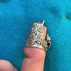 Open Nail Acorn Thimble, Thimbles for Hand Sewing, Metal Thumb Thimble Shield Accessories, Sewing Thimble Finger Protector for Needlework, Hand Embroidery Craft-1pcs