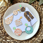 CHGCRAFT Polymer Clay Texture Sheets Cartoon Flowers Texture Stamp Sheets Silicone Texture Stamp Polymer Clay Texture Mat for Making Earrings Jewerly, Polymer Clay Earrings Tools