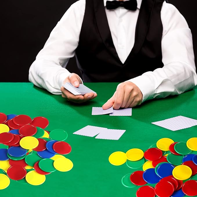 Coopay 1 1/2 Inches Plastic Poker Chips Learning Counters Disks Bingo Chip Counting Discs Markers for Math Practice and Poker Card Game Tokens, Teaching Rewards, 200 Pieces (Red, Green, Blue, Yellow)