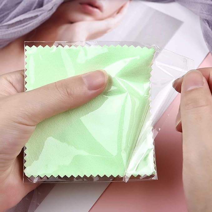 SEVENWELL 50pcs Jewelry Cleaning Cloth Green Polishing Cloth for Sterling Silver Gold Platinum Small Silver Polish 8x8cm