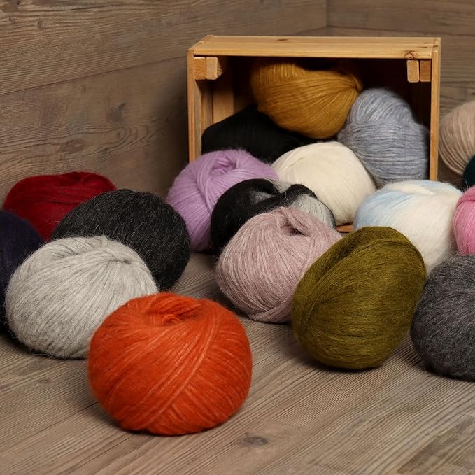 Pullu - Baby Alpaca Merino Wool Yarn Set of 3 Skeins (150 Grams) Worsted Weight - Sourced Directly from Peru - Heavenly Soft and Perfect for Knitting and Crocheting (Christmas Green)