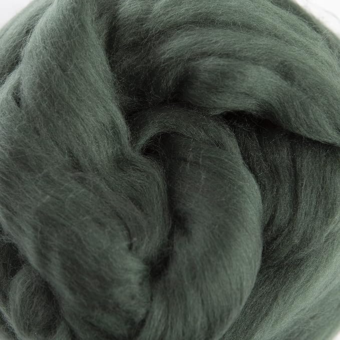 Desert Breeze Distributing – 100% Natural Merino Wool Roving, Wool for Spinning, Tapestry Yarn, Needle Felting, Wet Felting, Big Yarn Roving, 19 Micron, 70mm Staple Length, 8 OZ Size, Color Pine Green