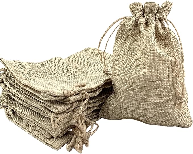 Palmhomee Pack of 25 Burlap Gift Bags with Drawstring Linen Jewelry Pouches Wedding Hessian Jute Bags for Birthday Jewelry and Treat Pouches Party Wedding Favors Gift Art and DIY Craft   (4x5.6 Inch, Burlap)