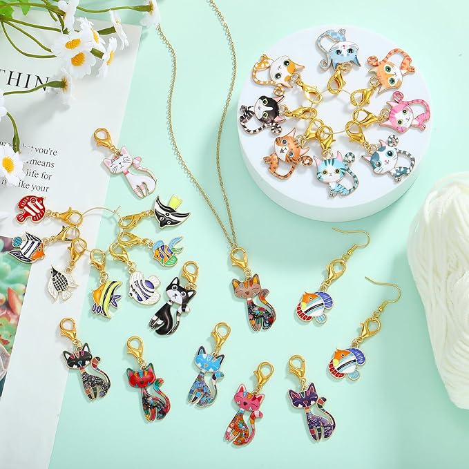BEEFLYING 16Pcs Cat Stitch Marker Charms for Crocheting and Knitting, 8 Styles Alloy Enemal Crochet Knit Stitch Marker Pendant with Lobster Clasp for Sewing Quilting Handmade Jewelry