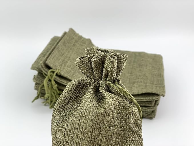 Palmhomee Pack of 25 Burlap Gift Bags with Drawstring Linen Jewelry Pouches Wedding Hessian Jute Bags for Birthday Jewelry and Treat Pouches Party Wedding Favors Gift Art and DIY Craft (7x9 Inch,