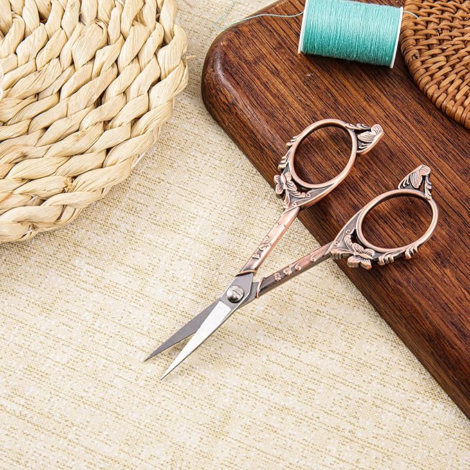 Small Craft Scissors with Cover, Comfortable Handles With Beautiful Butterfly Decos and Sharp Tips, Tools for Crochet, Embroidery,Sewing