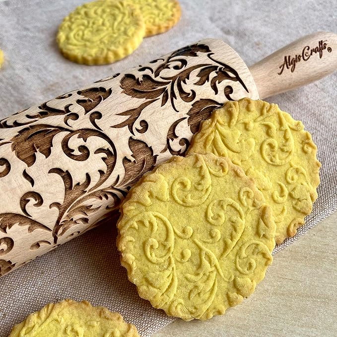 ROYAL Rolling pin Wooden engraved rolling pin with classic flowers Embossed cookies Pottery Birthday gift for mother friend bridal shower